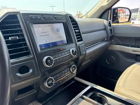 Used 2020 Ford Expedition Limited AWD/4WD image 22