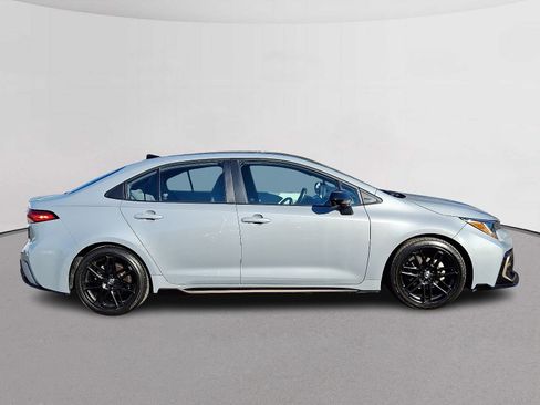 Used 2022 Toyota Corolla SE image 12