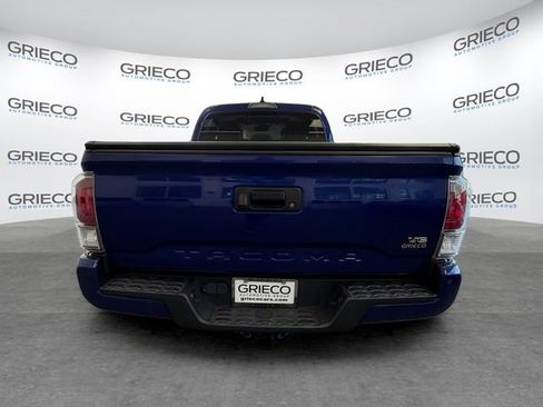 Used 2023 Toyota Tacoma TRD Off-Road w/ TRD Premium Off Road Package AWD/4WD image 6