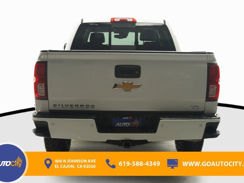 Used 2018 Chevrolet Silverado 1500 LTZ Z71 w/ LTZ Plus Package AWD/4WD image 12
