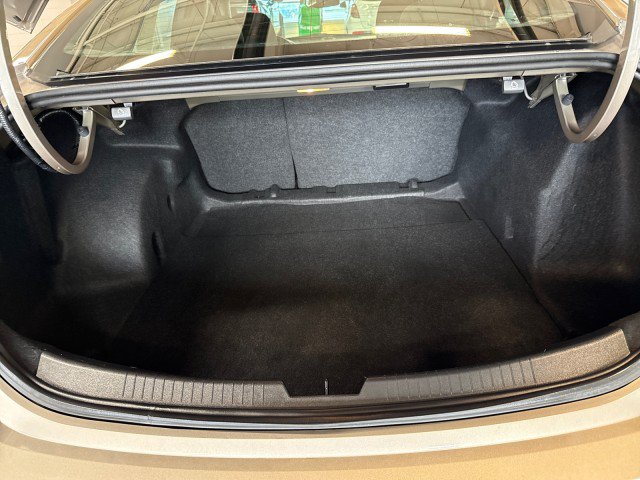 Used 2025 Chevrolet Malibu LT FWD image 25