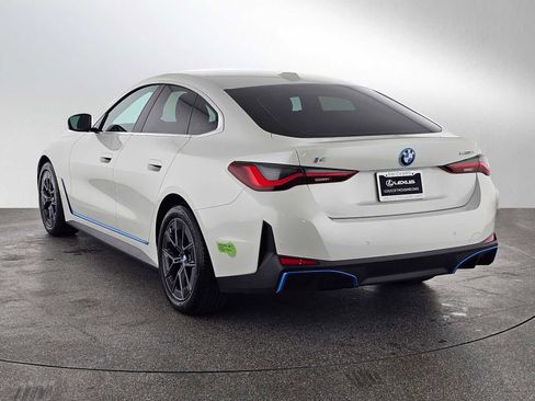 Used 2023 BMW i4 eDrive40 RWD image 5