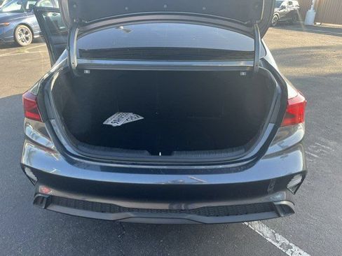 Used 2022 Kia Forte LXS FWD image 12