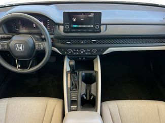 Used 2023 Honda Accord EX video 3