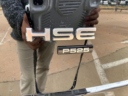 Used 2022 Land Rover Range Rover P525 Westminster Edition image 32