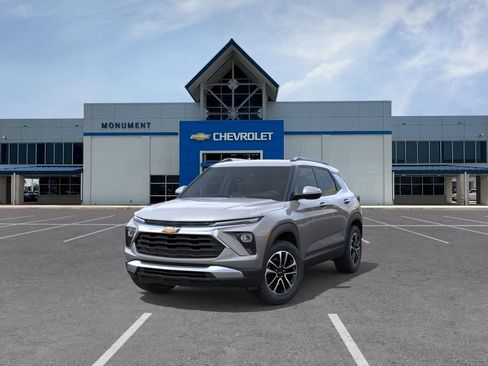 New 2026 Chevrolet TrailBlazer LT w/ Driver Confidence Package FWD image 8