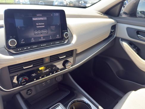 Certified 2025 Nissan Rogue SV AWD/4WD image 21