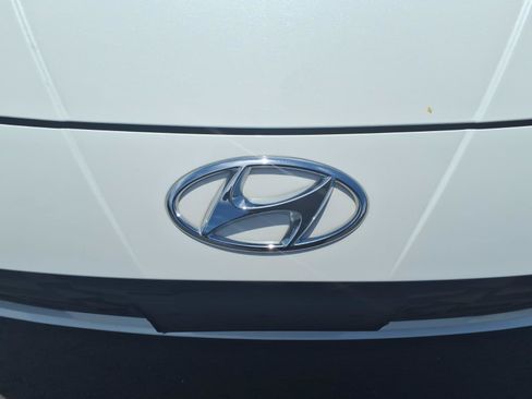 Certified 2022 Hyundai Elantra SEL w/ Preferred Accessory Package FWD image 12
