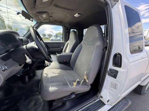 Used 2001 Ford Ranger XL AWD/4WD image 12