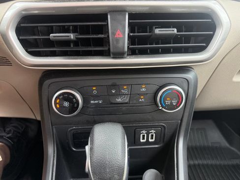 Used 2021 Ford EcoSport S FWD image 14