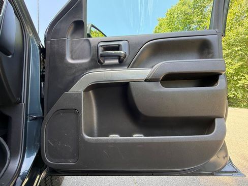 Used 2017 Chevrolet Silverado 1500 LT w/ All Star Edition AWD/4WD image 30
