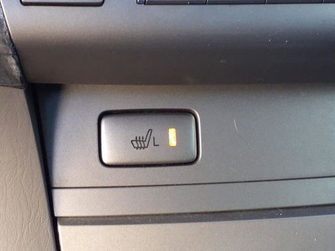 Used 2008 Toyota Solara SLE image 9