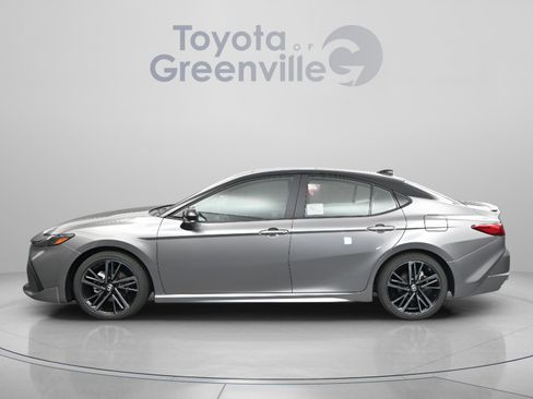 Used 2025 Toyota Camry XSE w/ Premium Plus Package FWD image 4