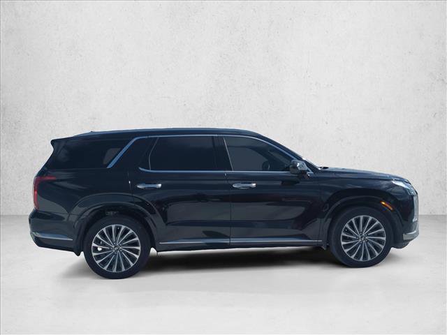 Used 2024 Hyundai Palisade Calligraphy FWD image 4