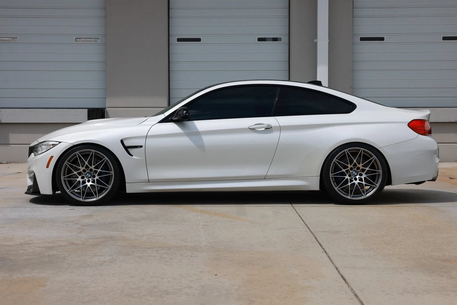 Used 2016 BMW M4 Coupe RWD image 2