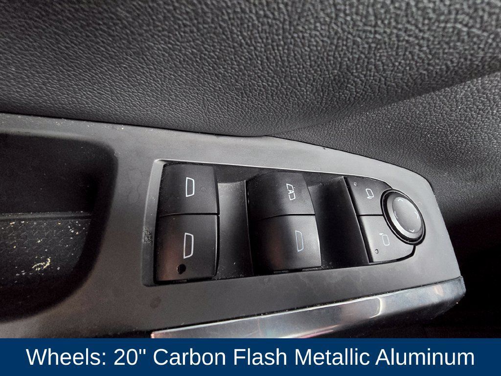 Used 2025 Chevrolet Traverse LT w/ Sun and Wheel Package FWD image 25