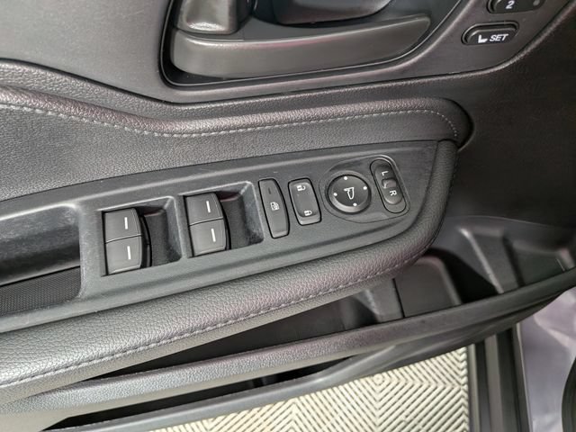 Used 2025 Honda Odyssey EX-L image 17