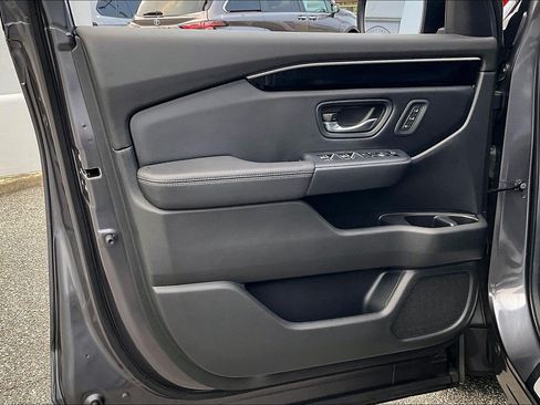 Used 2025 Honda Pilot Touring image 22