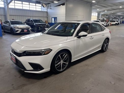 Used 2024 Honda Civic Touring image 7