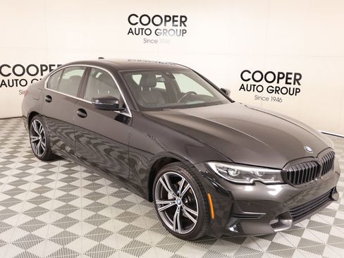 Used 2019 BMW 330i xDrive Sedan w/ Premium Package AWD/4WD image 1