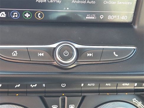 Used 2020 Chevrolet Camaro LT image 18