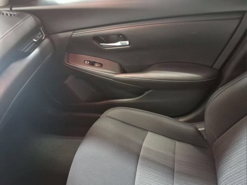 Used 2025 Nissan Sentra SV FWD image 23