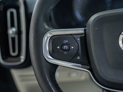 Used 2022 Volvo XC40 T5 Inscription w/ Advanced Package AWD/4WD image 37