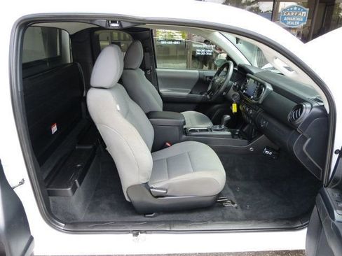 Used 2021 Toyota Tacoma SR image 21