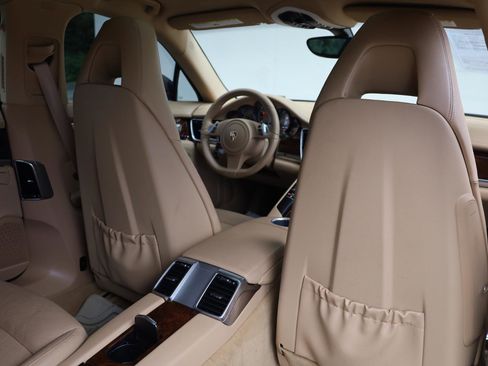 Used 2012 Porsche Panamera 4 image 24