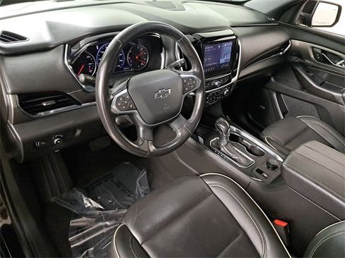 Used 2022 Chevrolet Traverse Premier w/ Redline Edition image 19