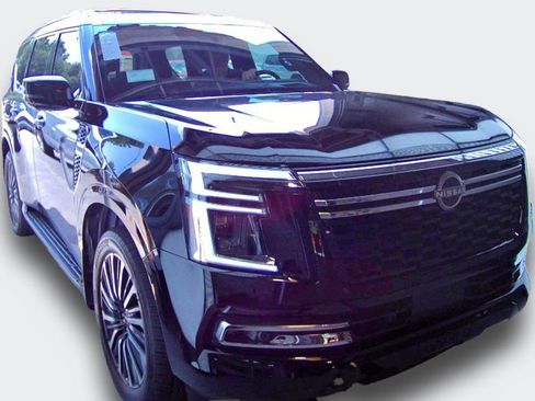 Used 2025 Nissan Armada Platinum Reserve RWD image 15
