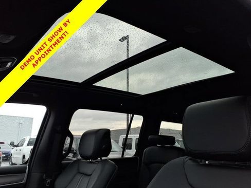 New 2026 Jeep Grand Wagoneer 4WD w/ Premium Group I image 14