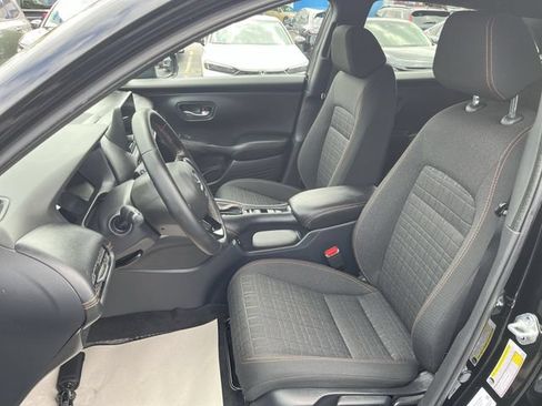 Used 2025 Honda HR-V Sport image 15