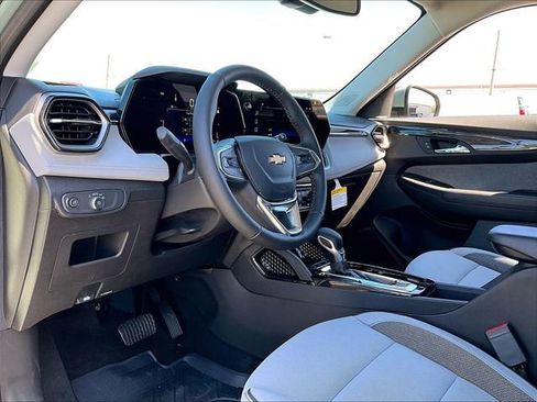 New 2026 Chevrolet TrailBlazer LT w/ Convenience Package image 8