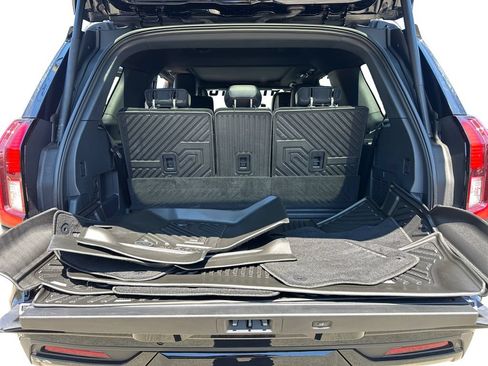 Used 2026 Ford Expedition Platinum w/ Stealth Appearance Package AWD/4WD image 10
