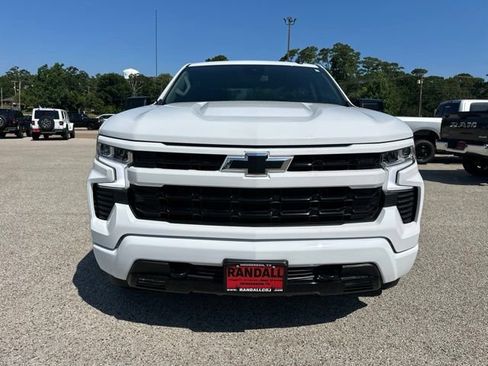 Used 2024 Chevrolet Silverado 1500 RST AWD/4WD image 2