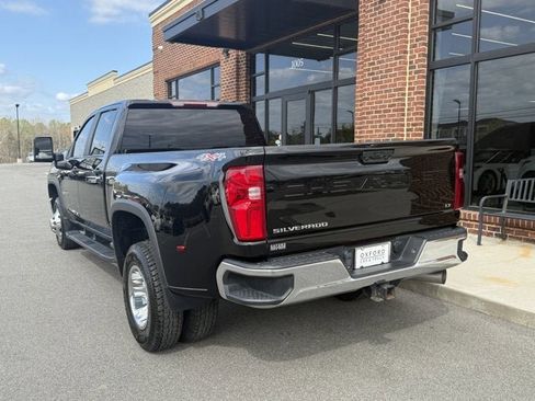 Used 2023 Chevrolet Silverado 3500 LT w/ Convenience Package image 4