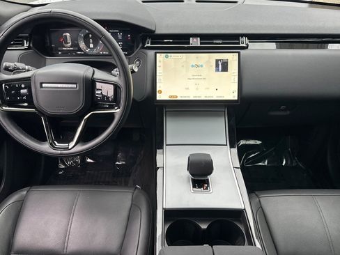 Certified 2025 Land Rover Range Rover Velar S image 27
