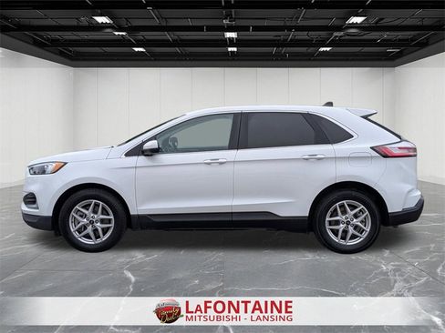Used 2024 Ford Edge SEL image 2