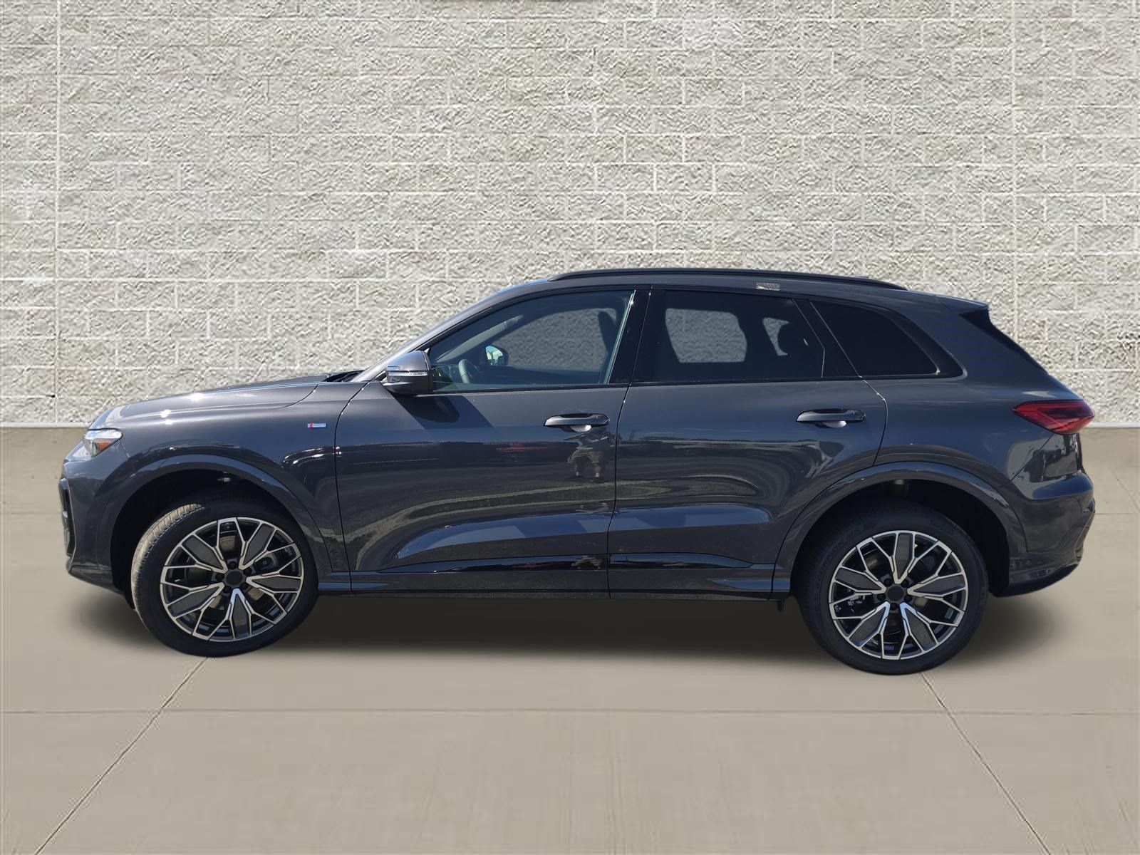 New 2026 Audi Q5 Premium Plus AWD/4WD image 4