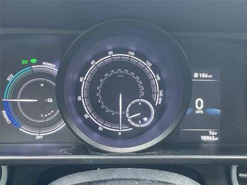 Used 2022 Hyundai Elantra Blue FWD image 31