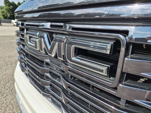 Certified 2024 GMC Sierra 1500 Denali Ultimate AWD/4WD image 34