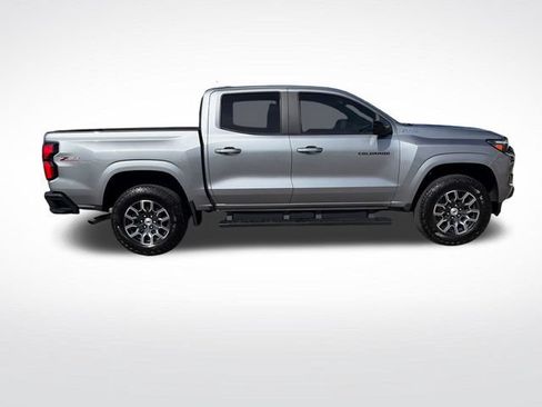 Used 2023 Chevrolet Colorado Z71 w/ Z71 Convenience Package 2 AWD/4WD image 11