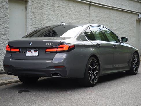 Used 2021 BMW 530i w/ M Sport Package RWD image 7