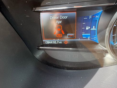 Used 2019 Ford Explorer XLT w/ Equipment Group 202A image 19