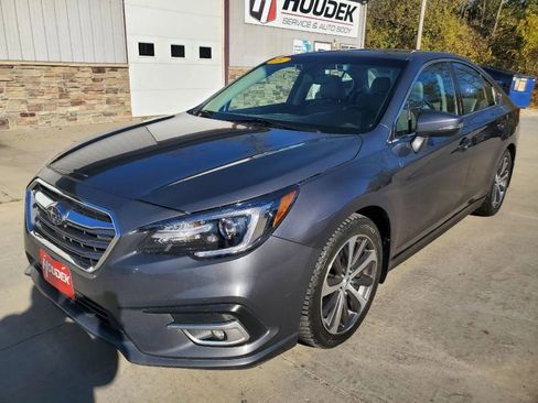 Used 2018 Subaru Legacy 3.6R Limited image 3