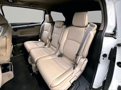 Used 2024 Honda Odyssey Elite image 18