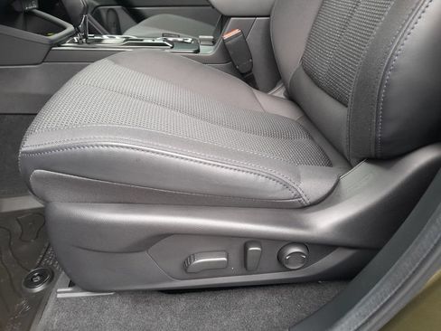 Certified 2026 Subaru Forester Premium AWD/4WD image 14