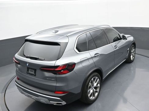 Used 2024 BMW X5 xDrive40i w/ Premium Package image 36