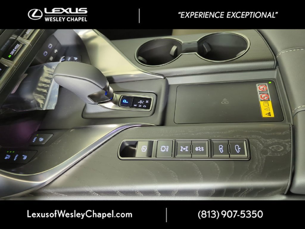 Used 2025 Lexus LX 700h Overtrail AWD/4WD image 26